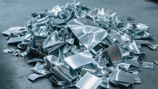 Fabriqué en aluminium pur sans aucun matériau recyclé